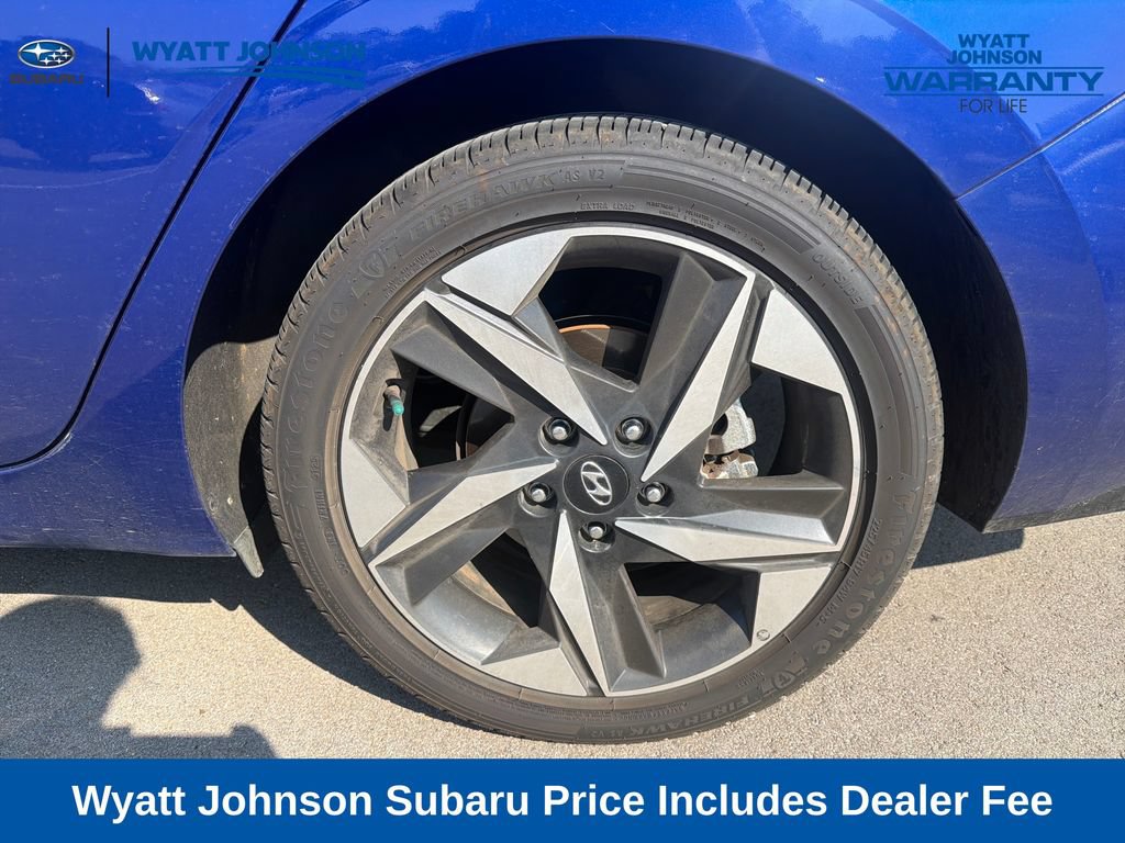 Used 2022 Hyundai Elantra Limited FWD image 5
