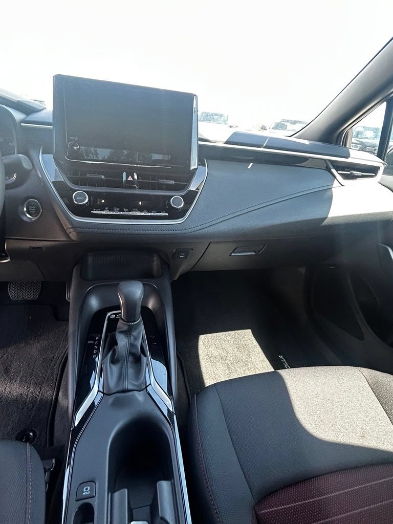 Used 2025 Toyota Corolla SE FWD image 8