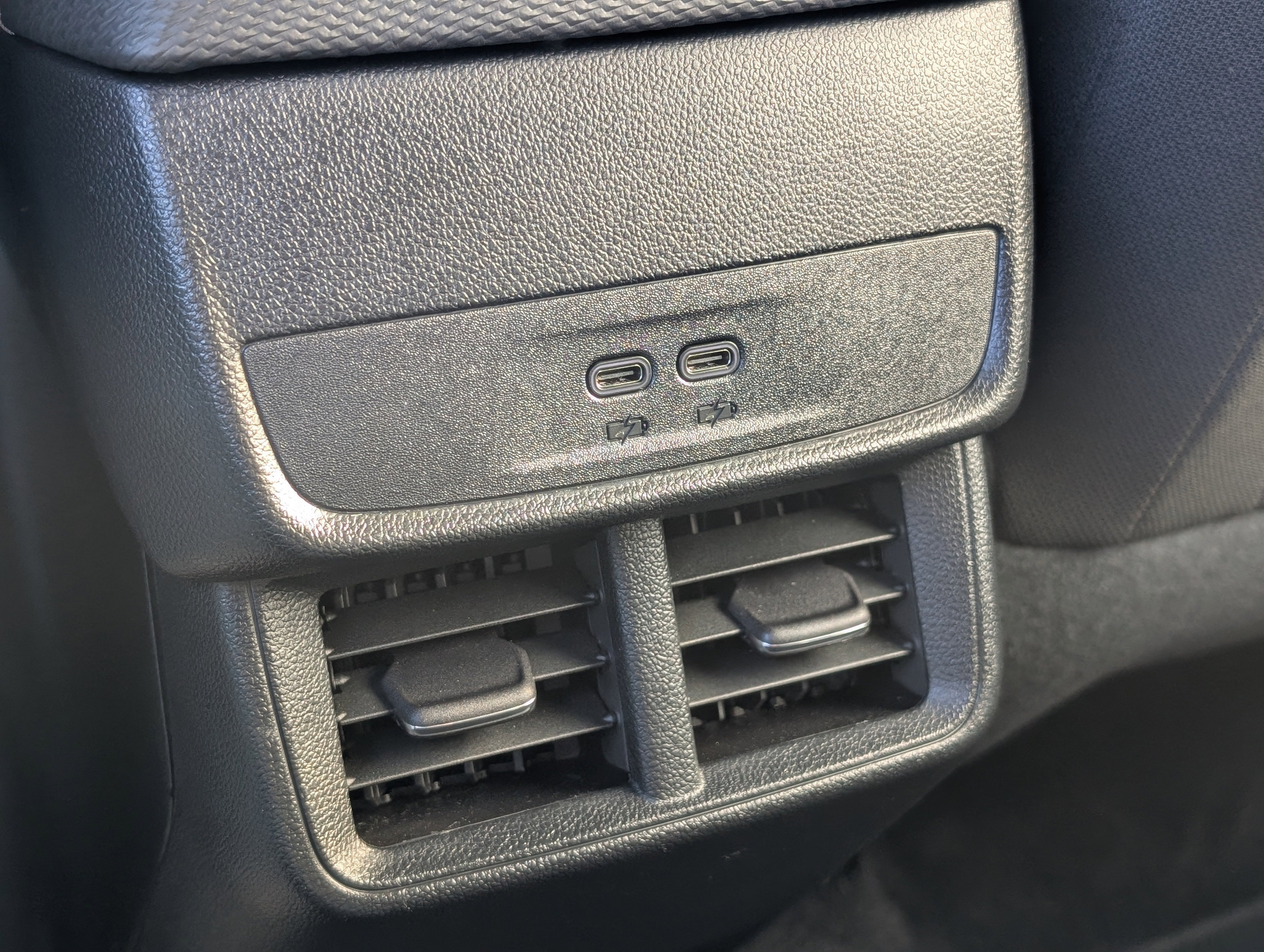 Used 2025 Chevrolet Equinox LT w/ Safety and Technology Package image 34