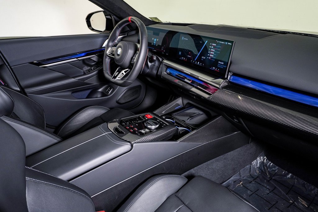Used 2026 BMW M5 w/ Executive Package image 18