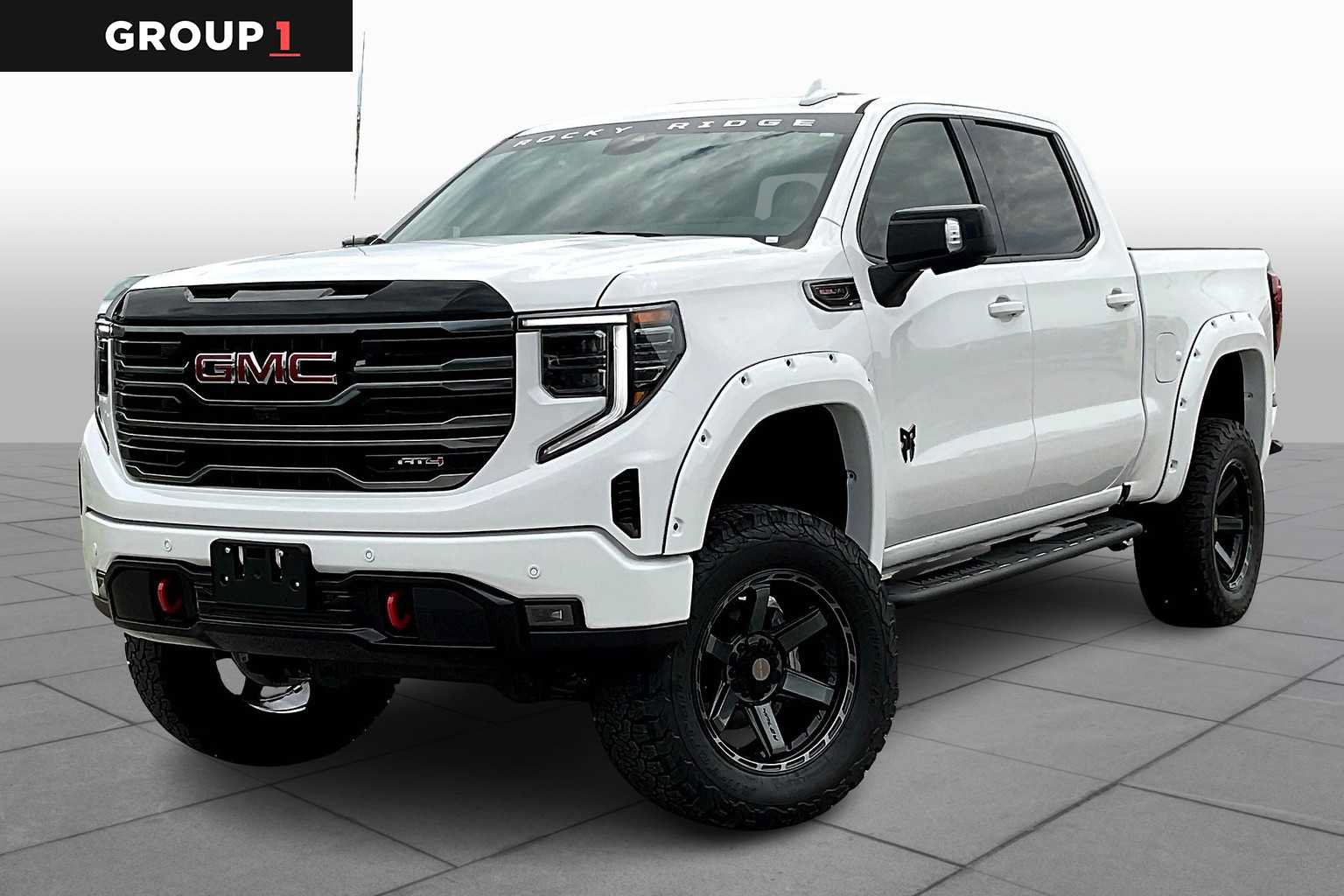New 2025 GMC Sierra 1500 AT4 w/ AT4 Premium Package AWD/4WD image 1