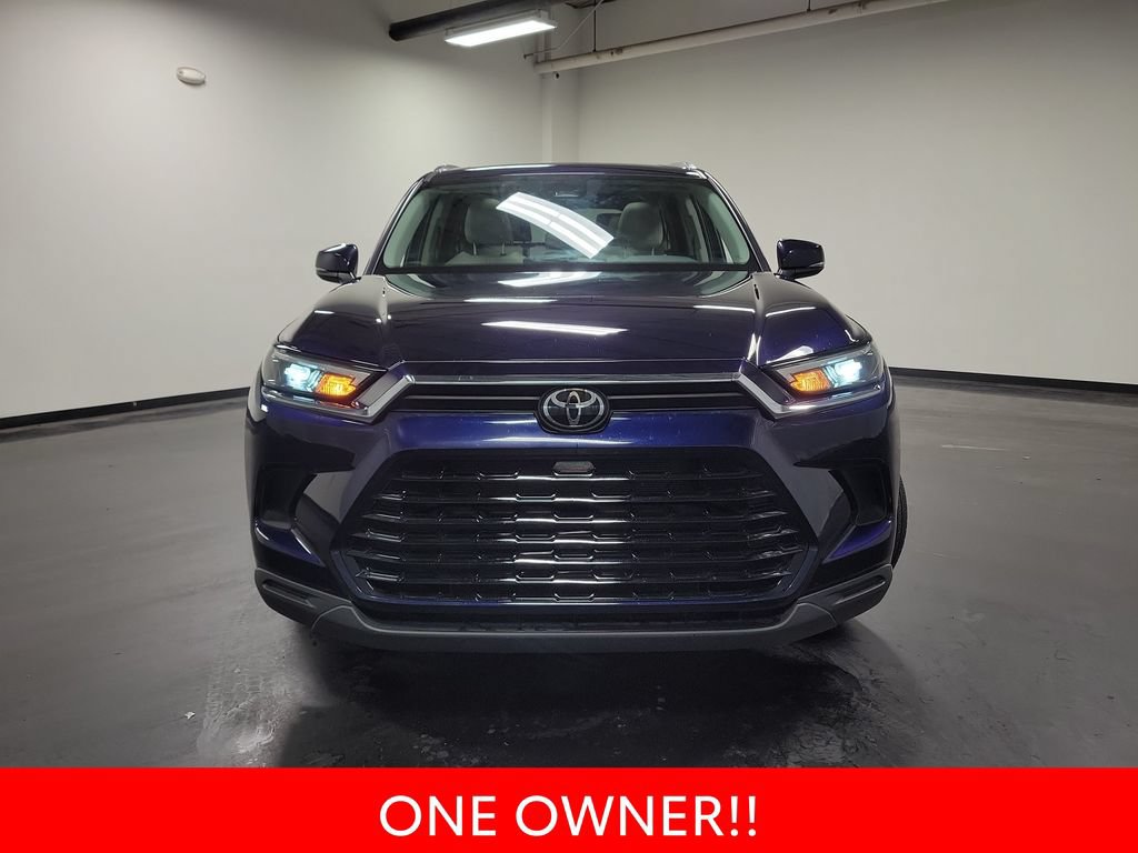 Used 2024 Toyota Grand Highlander AWD image 3
