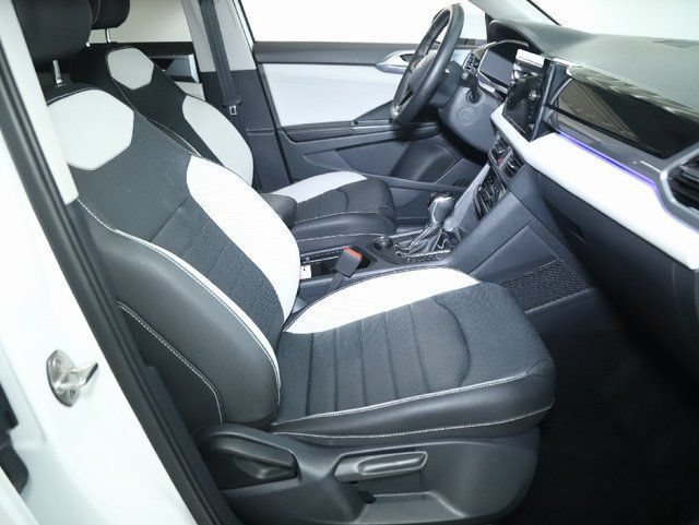 Certified 2025 Volkswagen Taos SEL AWD/4WD image 36