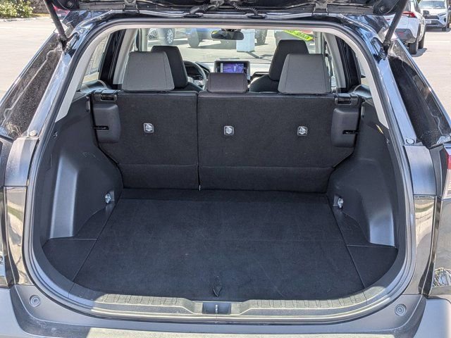 Used 2024 Toyota RAV4 XLE FWD image 10