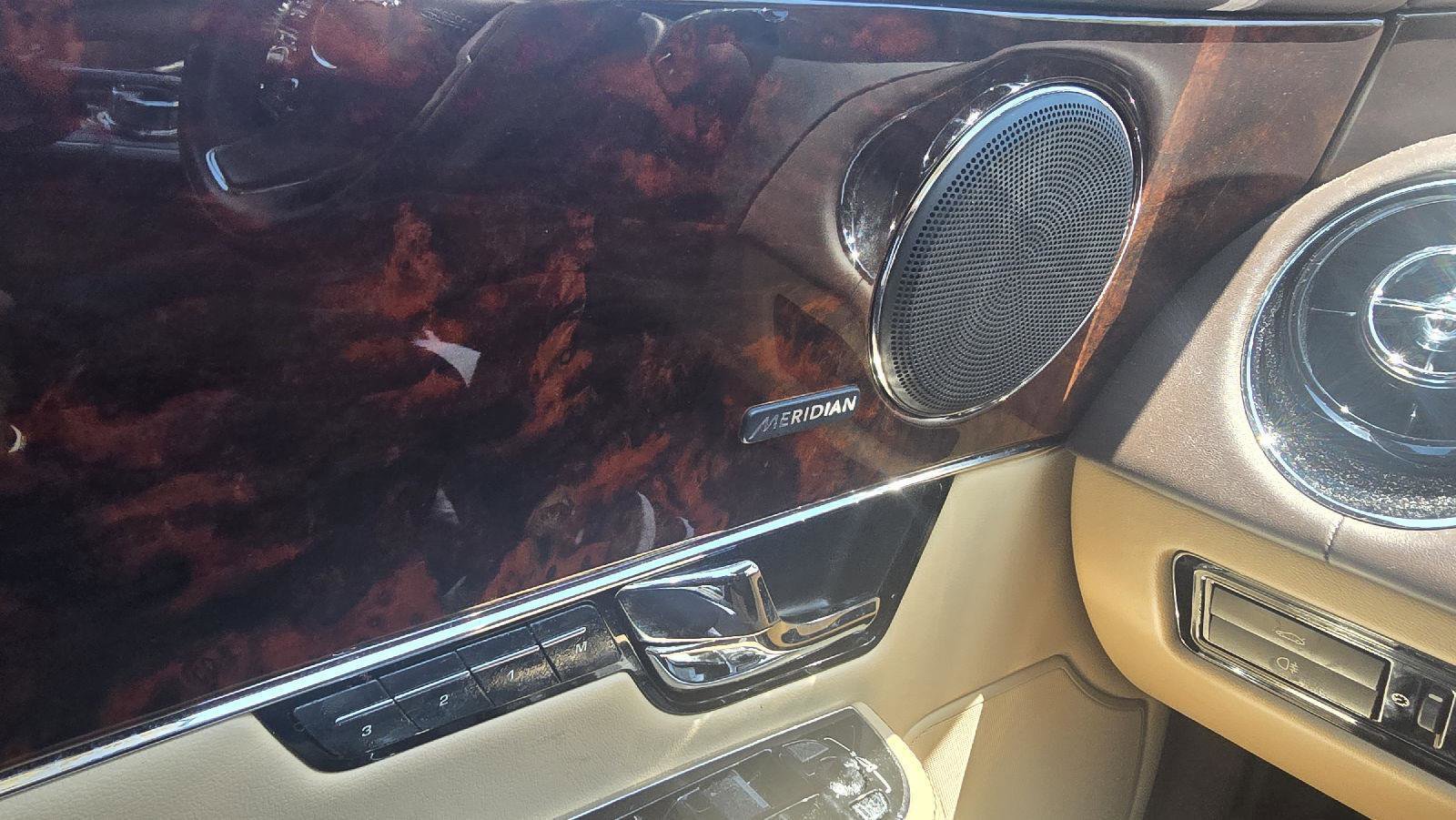 Used 2013 Jaguar XJ L Portfolio RWD image 14