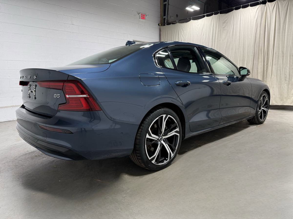 Used 2024 Volvo S60 B5 Plus image 4