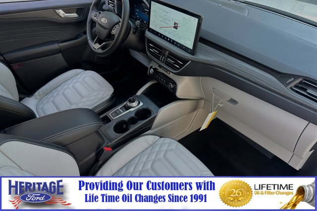 New 2024 Ford Escape SE w/ PHEV Premium Package image 13