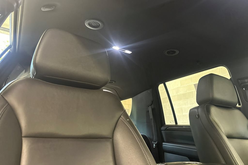 Used 2024 Chevrolet Suburban LT AWD/4WD image 18