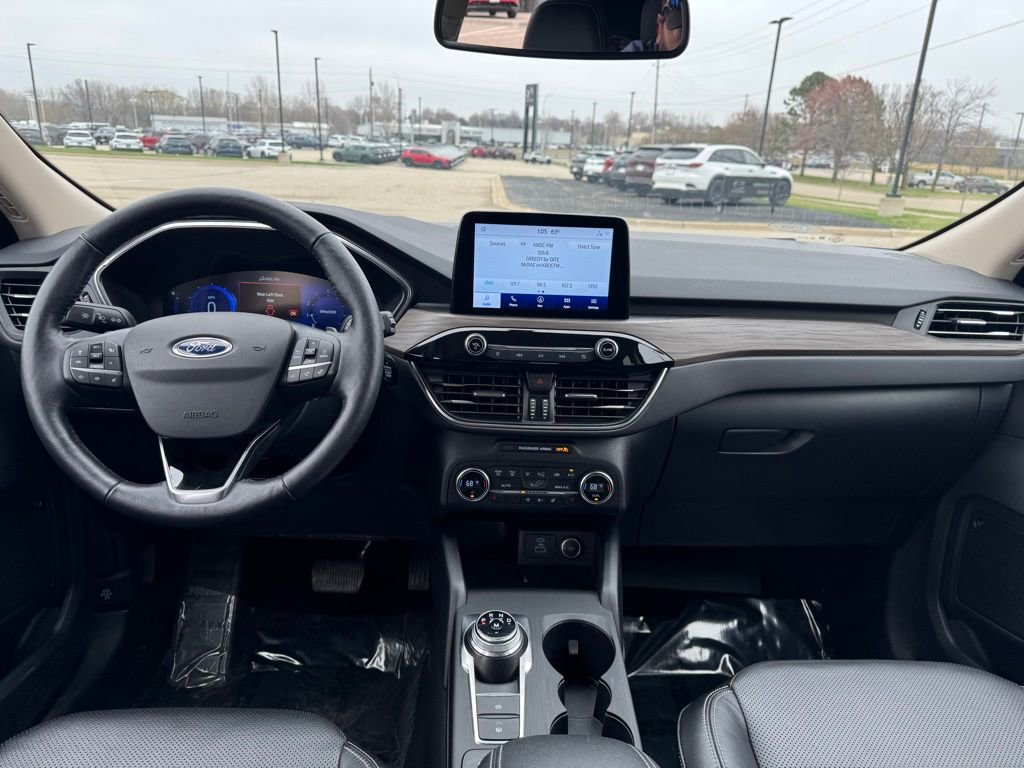 Used 2020 Ford Escape Titanium AWD/4WD image 12