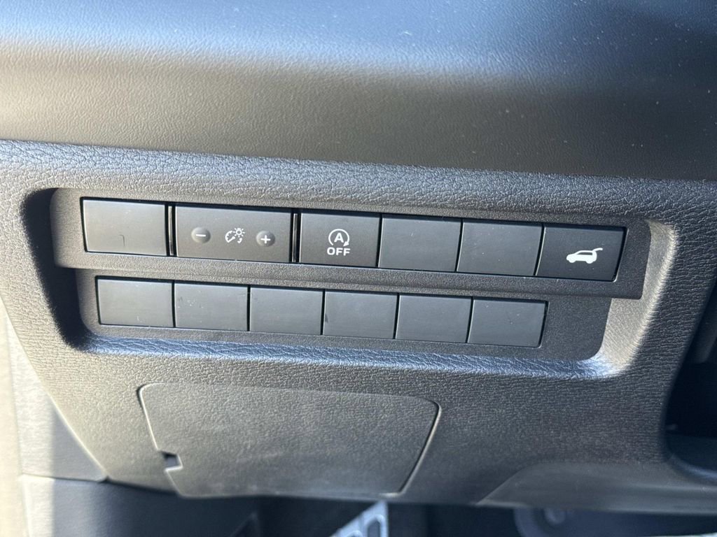 New 2026 Mitsubishi Outlander SEL image 47