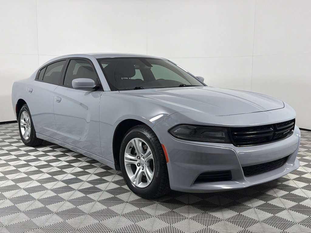 Used 2021 Dodge Charger SXT image 3