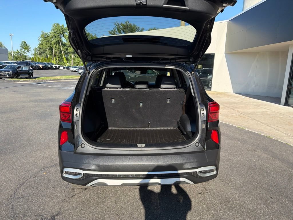 Certified 2022 Kia Seltos Nightfall Edition AWD/4WD image 16