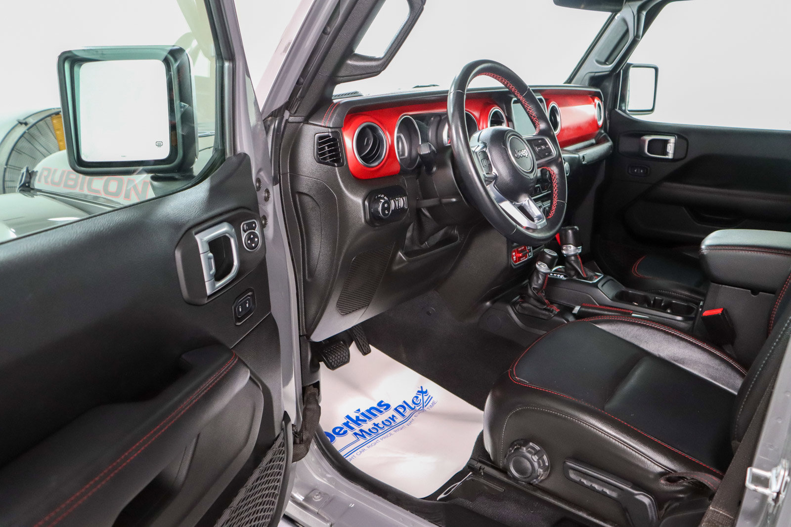 Used 2021 Jeep Gladiator Rubicon image 3