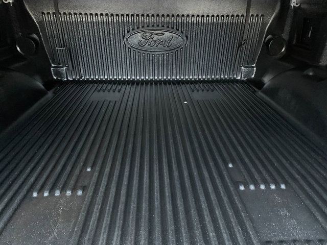 Used 2018 Ford F150 Lariat w/ Equipment Group 502A Luxury image 5