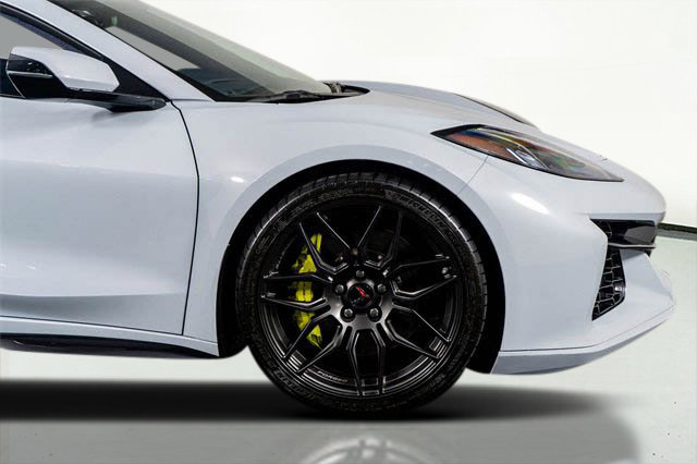 Used 2023 Chevrolet Corvette Z06 image 18