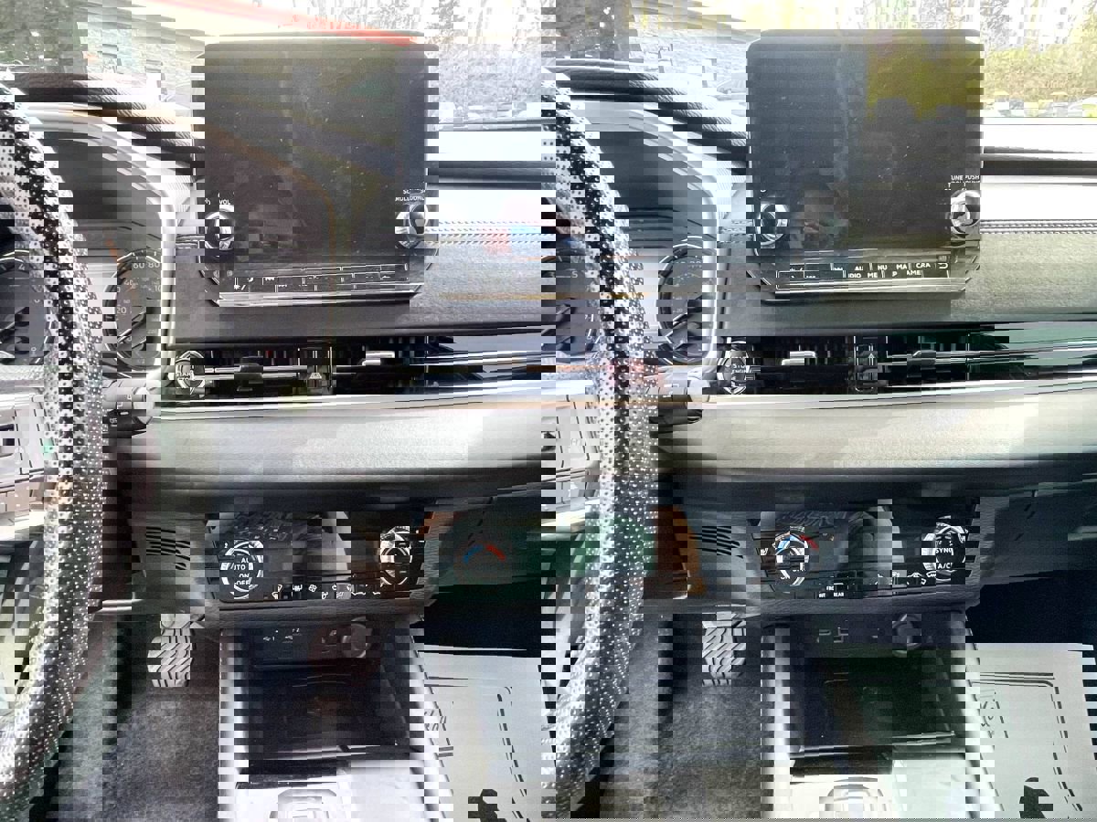 Used 2022 Mitsubishi Outlander SE image 12