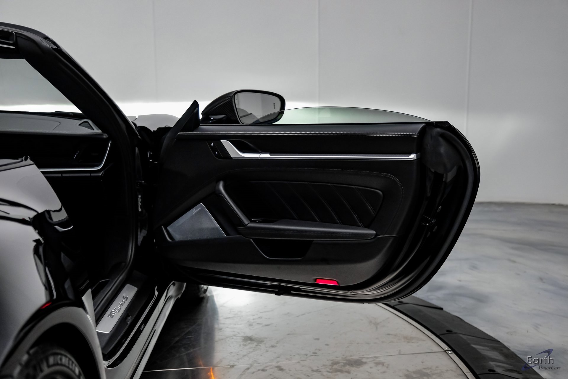 Used 2022 Porsche 911 Turbo S image 84