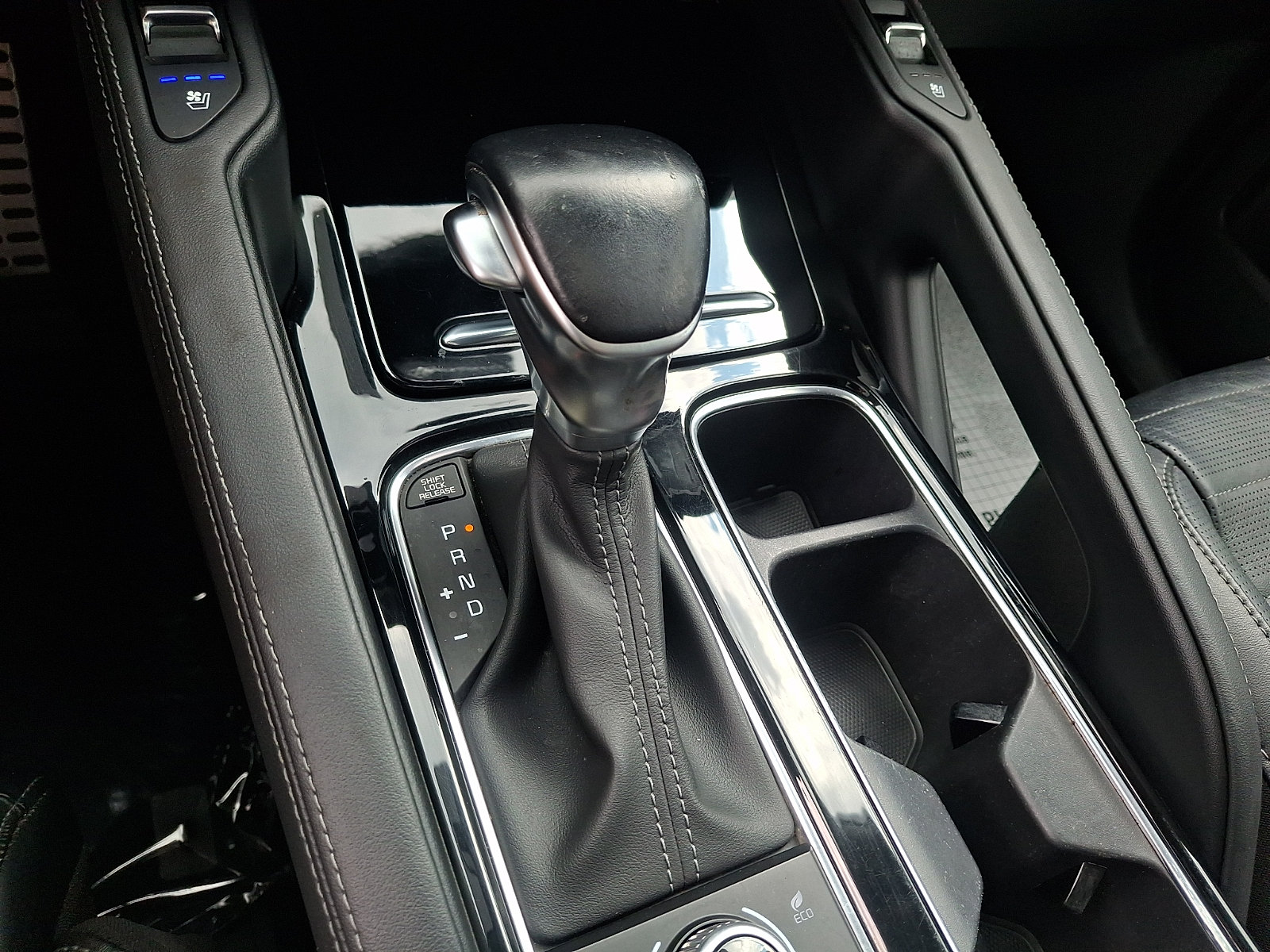 Used 2022 Kia Telluride SX w/ SX Prestige Package AWD/4WD image 15