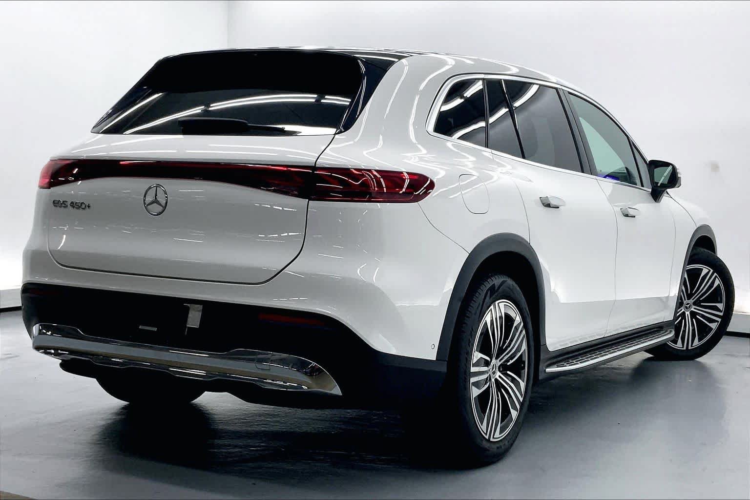 Certified 2023 Mercedes-Benz EQS 450+ SUV image 5