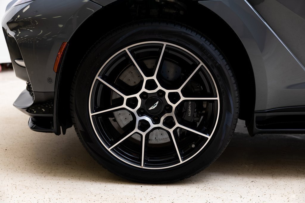 New 2025 Aston Martin DBX 707 image 50