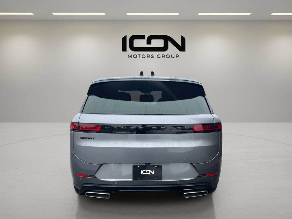 Used 2025 Land Rover Range Rover Sport Dynamic SE AWD/4WD image 4