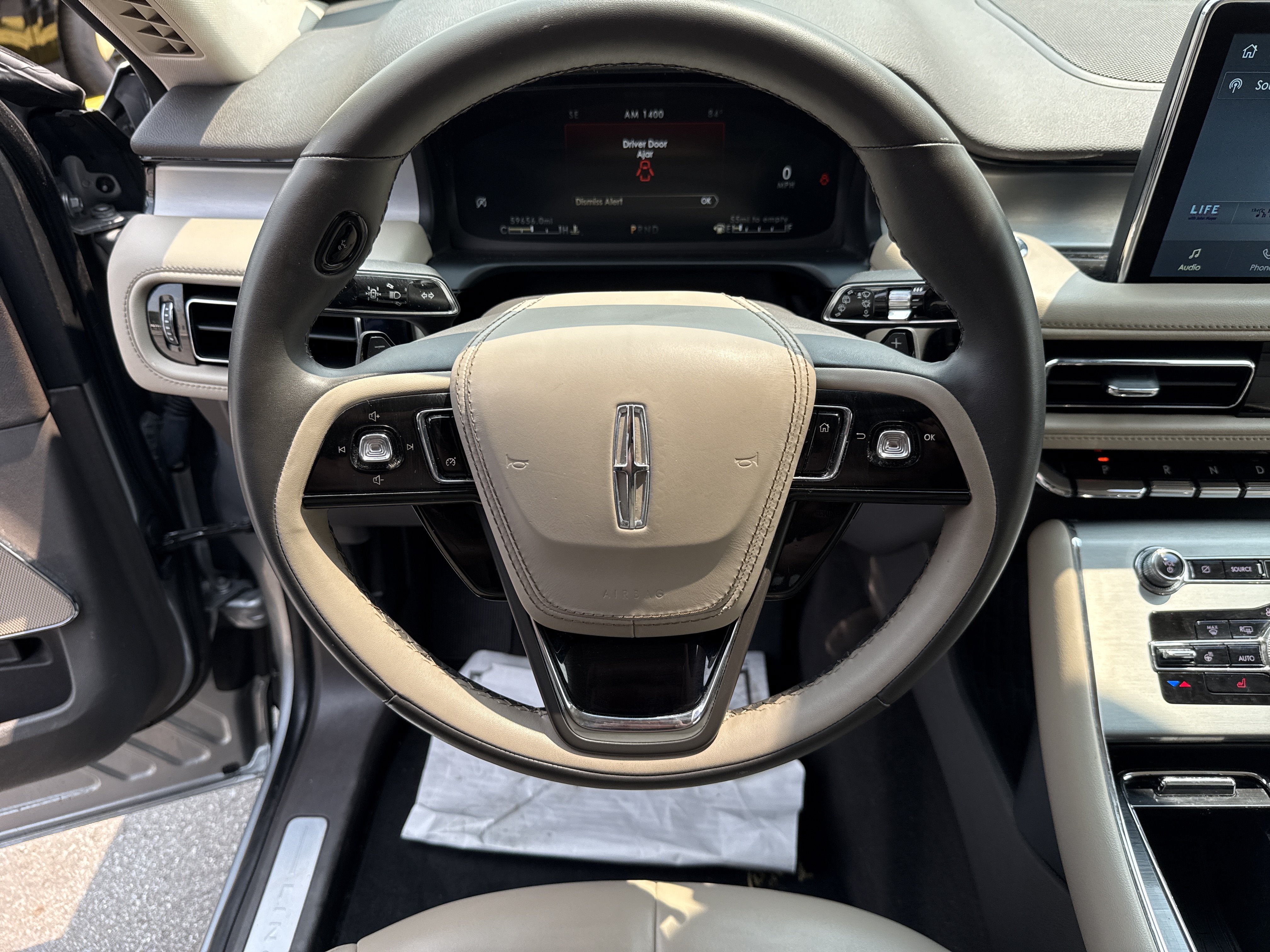 Used 2022 Lincoln Aviator AWD w/ Premium Package image 18