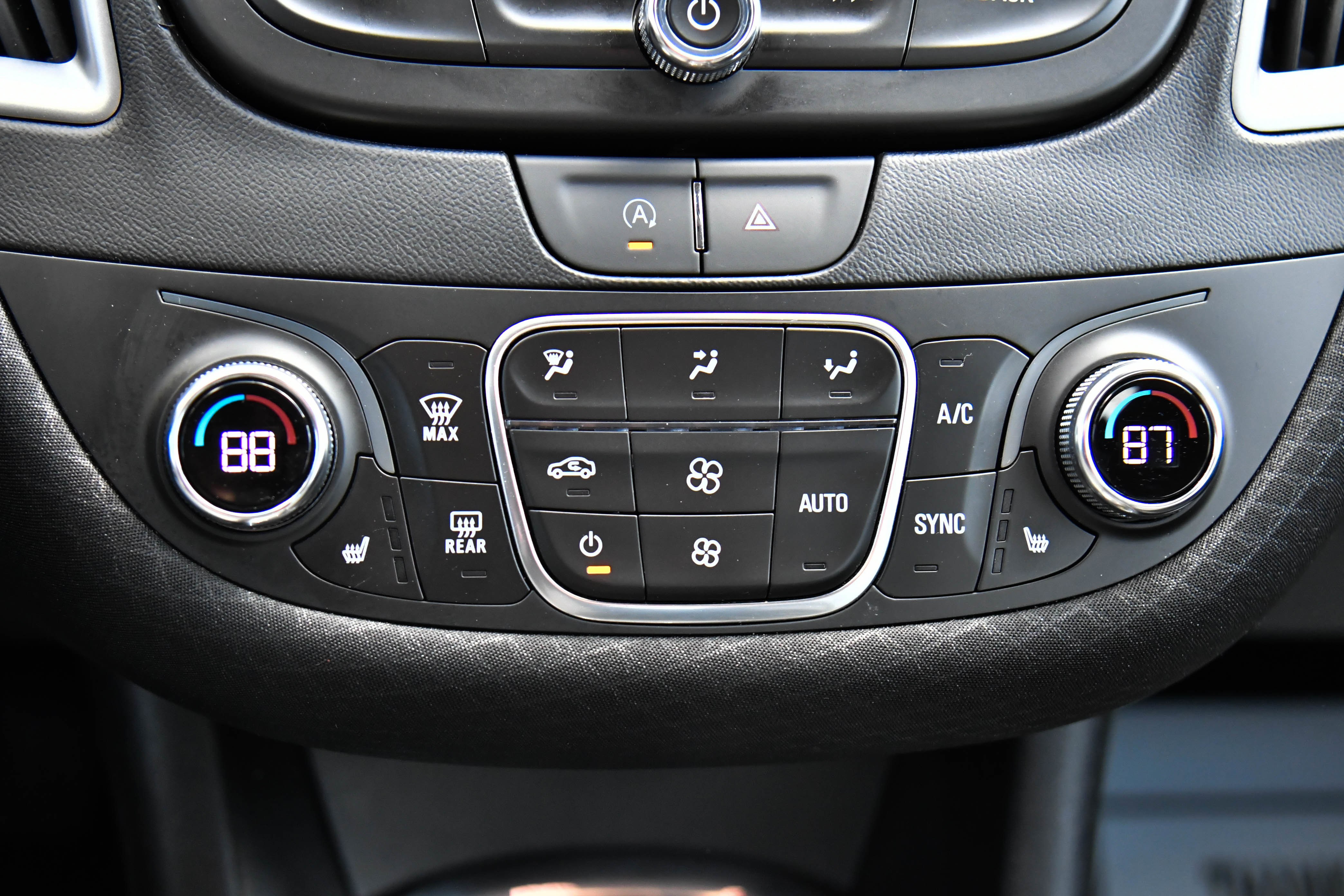 Used 2023 Chevrolet Malibu LT image 21