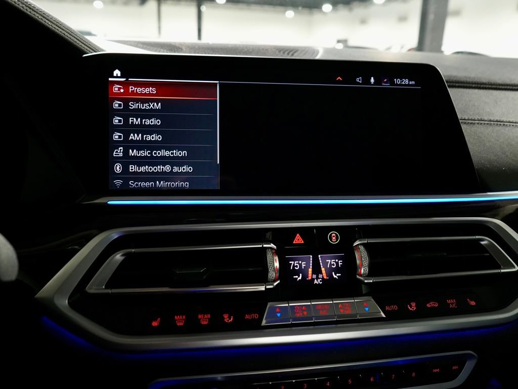 Used 2020 BMW X7 xDrive40i w/ Premium Package image 19