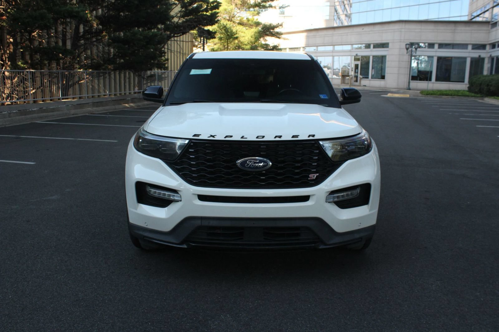 Used 2022 Ford Explorer ST w/ Equipment Group 401A AWD/4WD image 3
