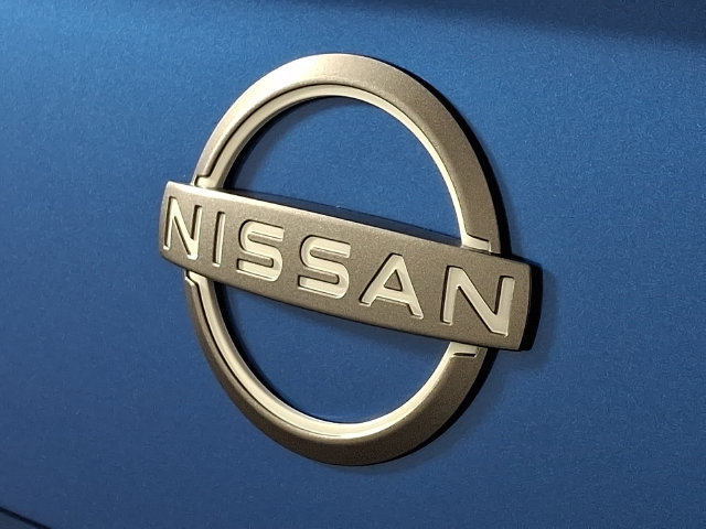 Used 2024 Nissan Versa SV FWD image 30