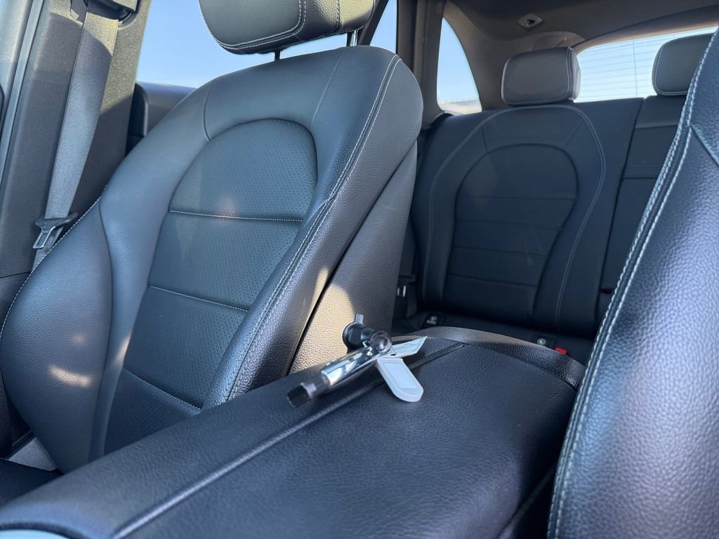 Used 2018 Mercedes-Benz GLC 300 image 25