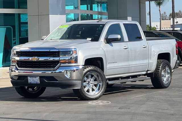 Used 2017 Chevrolet Silverado 1500 LT w/ LT Eassist Package RWD image 8