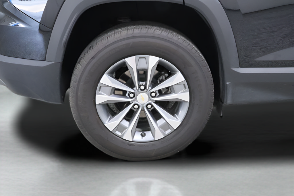 Used 2025 Chevrolet Equinox LT FWD image 34