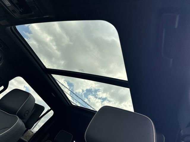 New 2026 Chevrolet Suburban Premier image 55