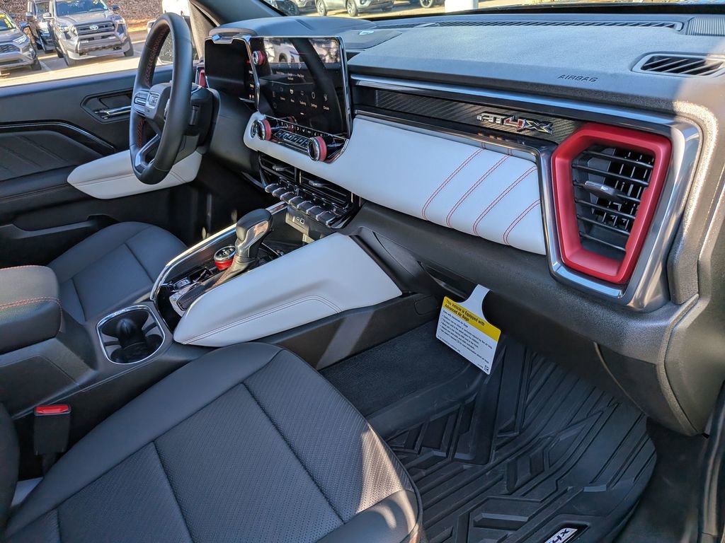 Used 2024 GMC Canyon AT4X image 31