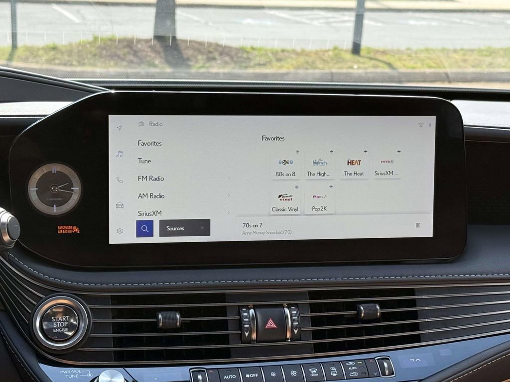 Used 2023 Lexus LS 500 AWD w/ Interior Upgrade Package image 10