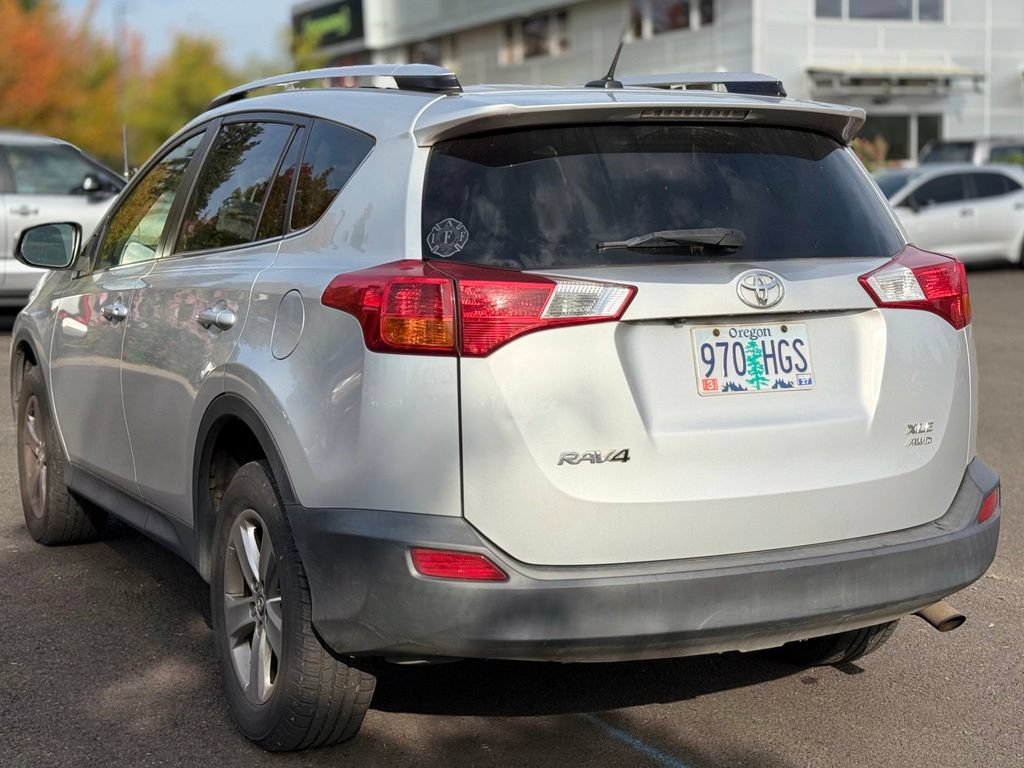 Used 2015 Toyota RAV4 XLE AWD/4WD image 3