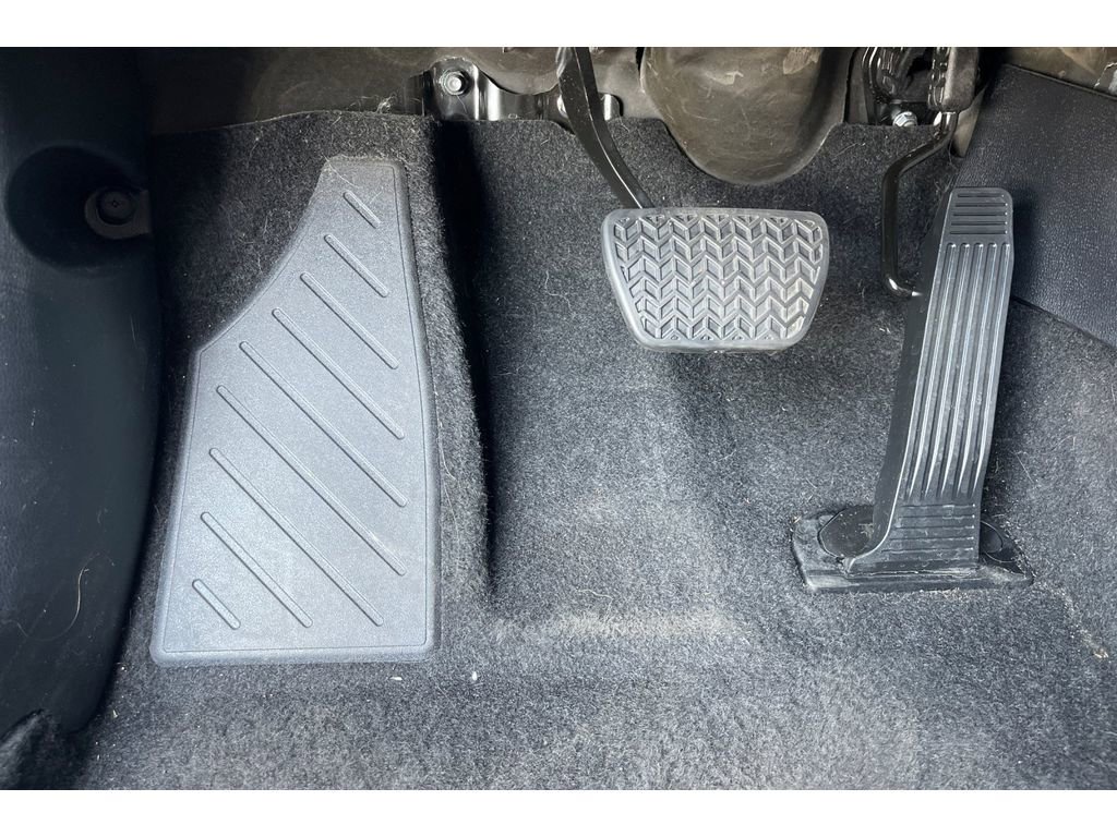 Used 2024 Toyota Highlander XLE FWD image 44