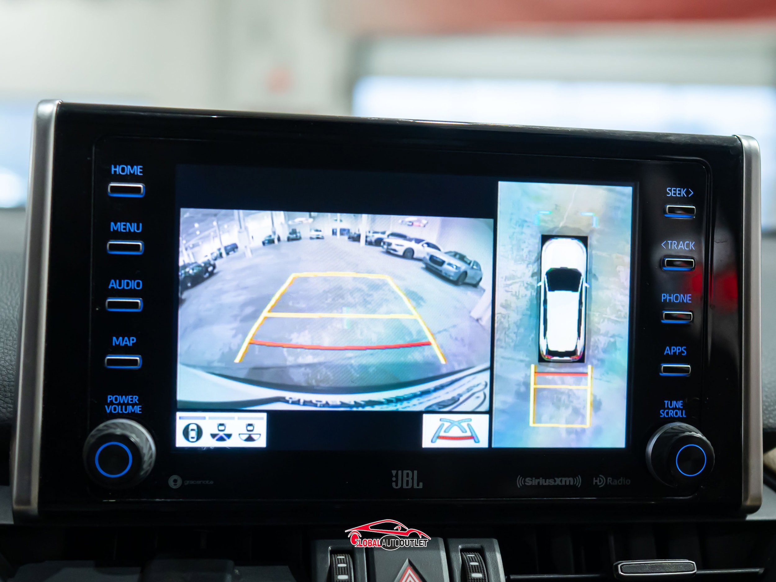 Used 2020 Toyota RAV4 Limited AWD/4WD image 30