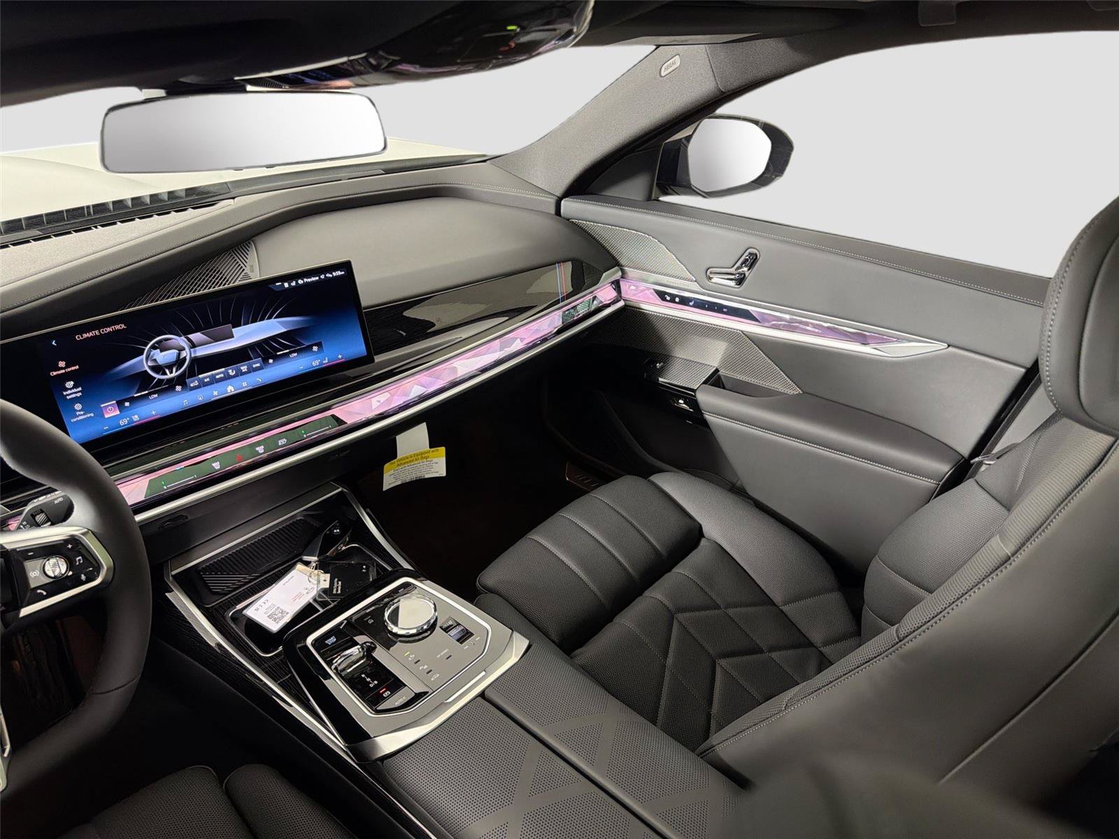 New 2026 BMW i7 xDrive60 w/ Executive Package AWD/4WD image 44