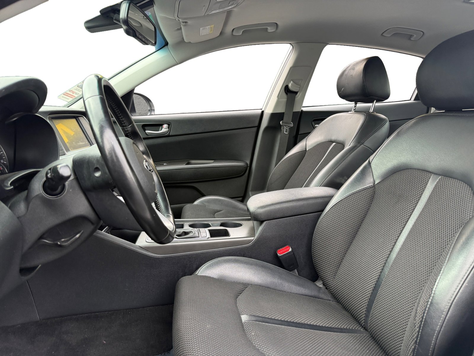 Used 2019 Kia Optima S image 9