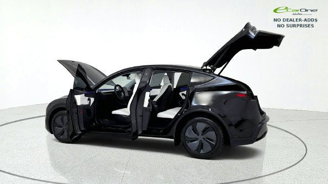 Used 2026 Tesla Model Y 2WD image 16