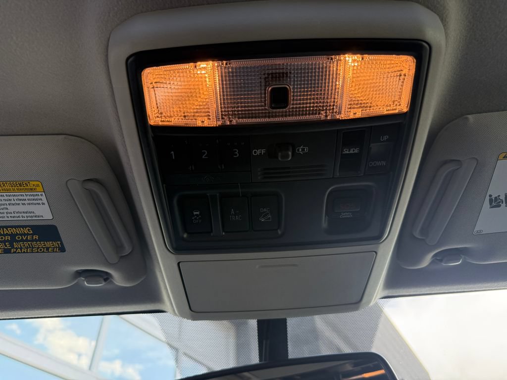 Used 2019 Toyota 4Runner Limited AWD/4WD image 30