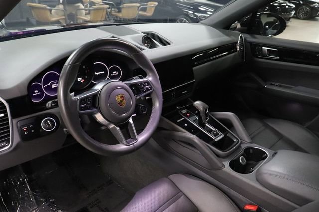 Used 2022 Porsche Cayenne Platinum Edition AWD/4WD image 12
