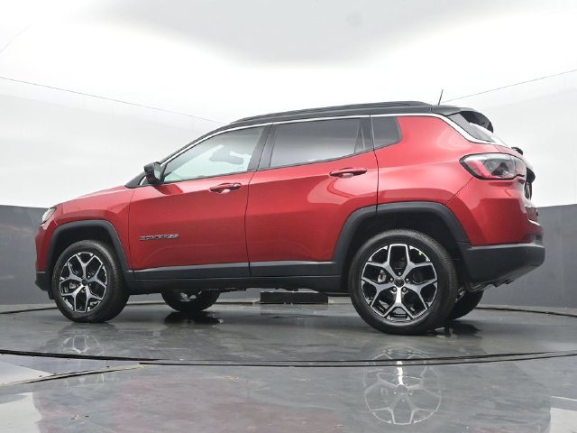 New 2026 Jeep Compass Limited w/ Sun, Sound & Navigation Group AWD/4WD image 47