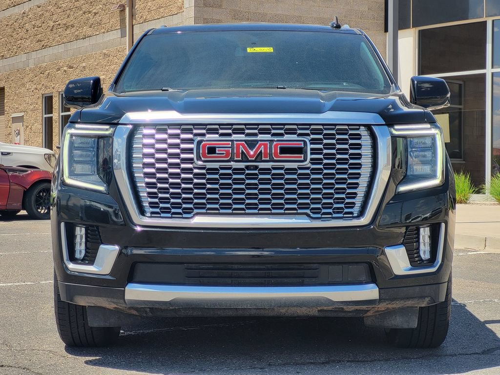 Used 2024 GMC Yukon XL Denali AWD/4WD image 3