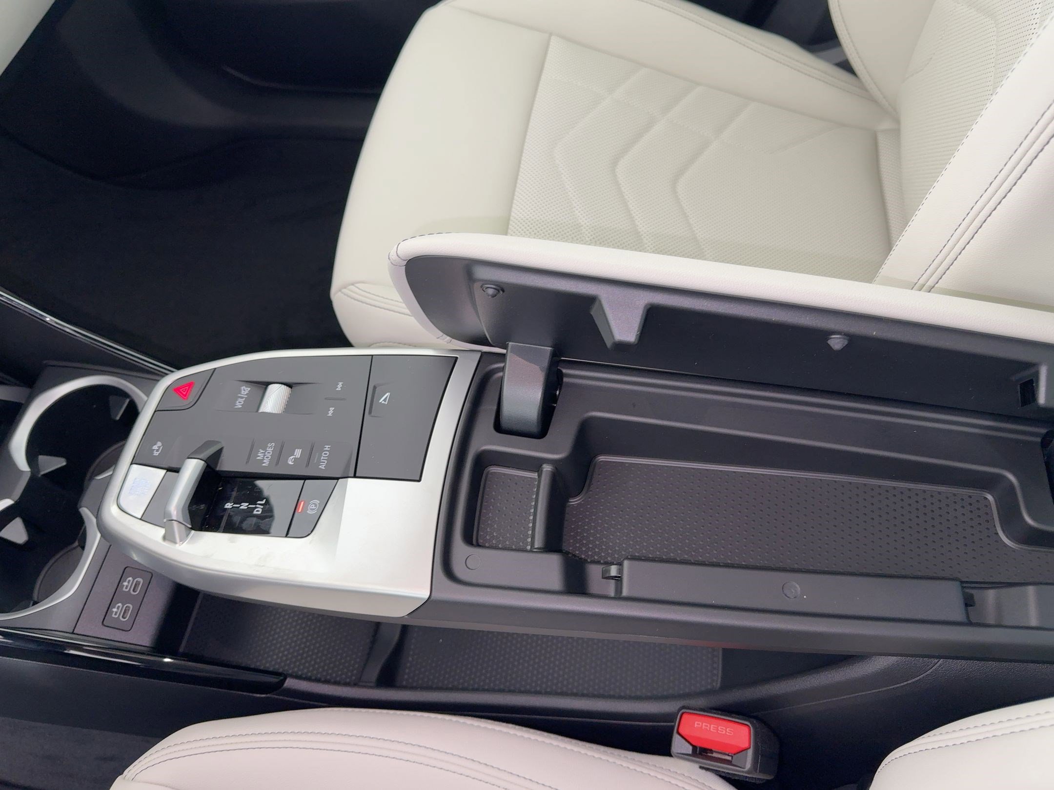 New 2026 BMW X1 xDrive28i w/ Convenience Package image 25