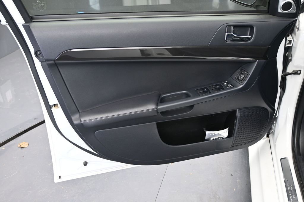 Used 2011 Mitsubishi Lancer Evolution MR AWD/4WD image 15