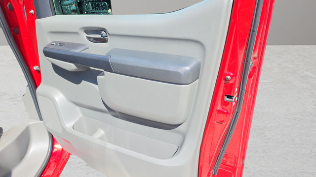 Used 2017 Nissan NV 3500 SL RWD image 8