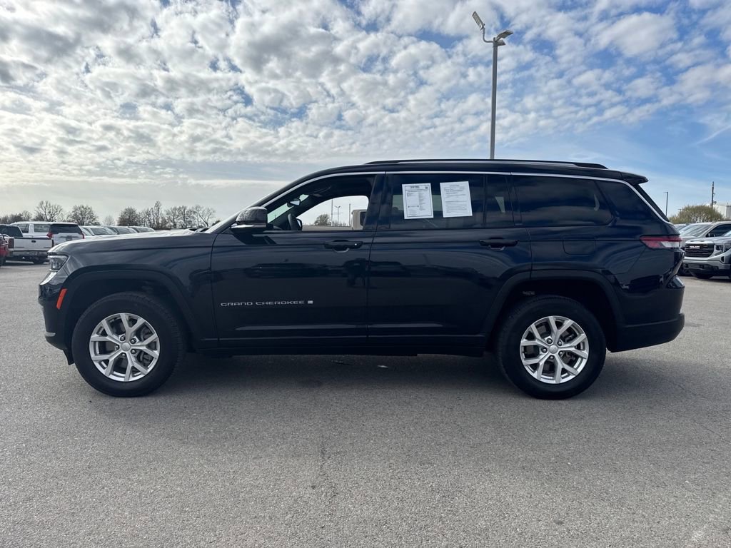 Used 2023 Jeep Grand Cherokee L Limited image 3